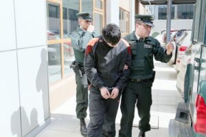 Detenidos por asalto a plena luz del día fueron enviados a la cárcel por robo con violencia