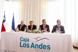 Firman histórico traspaso de Club de Campo Leñadura a Caja Los Andes