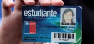 Nueva Tarjeta Nacional Estudiantil será de material más resistente y duradero