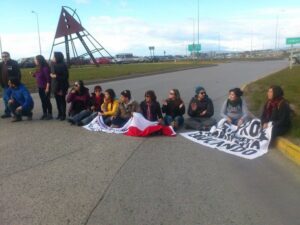 Profesores abrieron el paso en la ruta norte tras