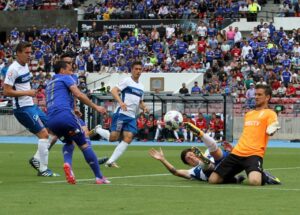 Universidad de Chile derrotó 3-0 a Universidad Católica en el Estadio Nacional