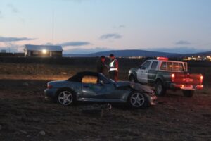 Lesiones graves sufrieron dos personas que viajaban en un vehículo que volcó violentamente