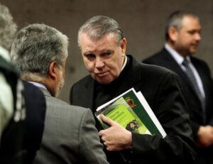 Sacerdote fue condenado a 4 años de presidio por abuso sexual reiterado a una menor