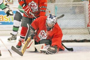 Vibrante jornada de hockey sobre hielo en ZonAustral