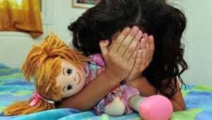 Niña de 13 años fue violada y espera un feto inviable: se reabre el debate por el aborto