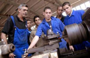 Hasta el 8 de febrero se puede postular a Beca Práctica Técnico Profesional