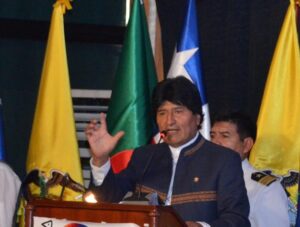 Evo Morales dijo que hay Presidentas que supuestamente son socialistas y no piensan en la integración