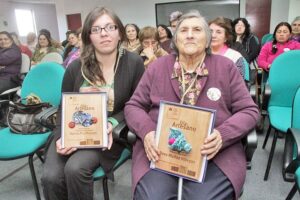 Continúa la celebración en torno a los artesanos