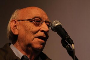 Premian a Juan Radrigán en género de dramaturgia