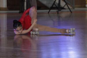 Patinadoras realizaron gala de fin de año