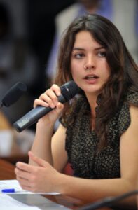 Camila Vallejo presidirá comisión de Educación de la Cámara