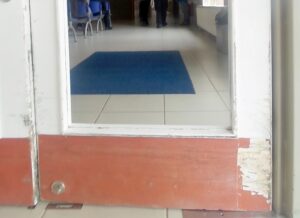 Jóven provocó daños en el Hospital Clínico