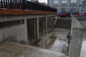 Seremi de Salud: municipio arriesga sumario por baños de Colón que no tenían resolución sanitaria