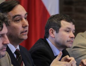 ZF: intendente Flies anunciaría hoy medidas por informe de fiscalizaciones