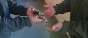 En Porvenir realizan campaña contra tenencia de arma