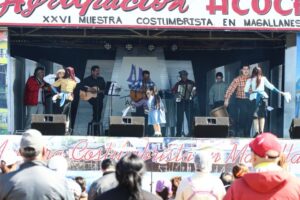 Acochi inauguró su muestra costumbrista 2015