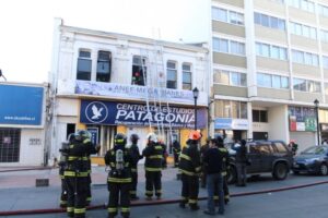 Una colilla de cigarro mal apagada habría originado el incendio en el edificio de la Anef