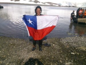 Nadadora chilena cruzó por tercera vez las aguas de la antártica