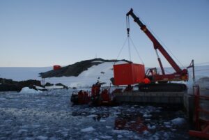 Científicos del Inach investigaron implicancias del cambio climático en la flora antártica