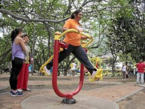 Plazas saludables para Punta Arenas y Porvenir