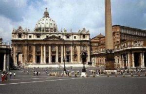 Vaticano ofrecerá a indigentes duchas, cortes de pelo y afeitadas en la Plaza de San Pedro