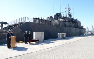 Armada da de baja al buque 