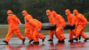 El clima fue el “factor desencadenante” del accidente del avión de AirAsia en el mar de Java