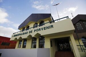 Municipalidad de Porvenir entregó fondos a los Cevas