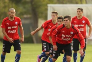 Chile juega ante Colombia partido clave en el Sudamericano Sub20