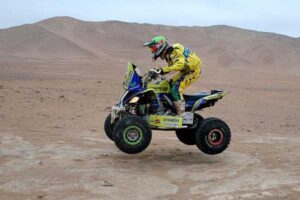 Ignacio Casale se retira del Dakar 2015 tras sufrir problemas mecánicos en la decima etapa