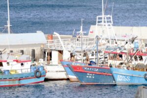 Pescadores amenazan con medidas de fuerza
