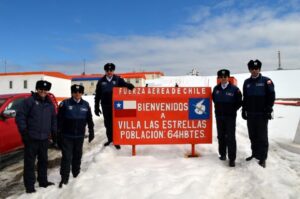 Jefe de la FaCh resaltó que para sus funcionarios no hay tareas imposibles en la Antártica