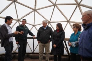 Internos de la cárcel de Porvenir colaboraron en la construcción del nuevo Domo Invernadero