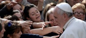 Papa Francisco confirma “proyecto” de visitar Chile en 2016