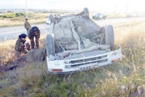Tres lesionados dejó volcamiento en Puerto Natales