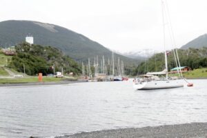 Argentina reclama por presencia de pesqueros chilenos en el Beagle