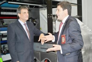 Nuevo jefe de la PDI visitó dependencias de  Diario El Pingüino