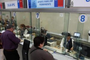 Miles de personas aún no cobran el Bono Logro Escolar 2014: plazo vencerá este mes