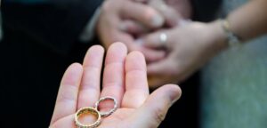 Presentan proyecto para aumentar a 18 años la edad mínima para contraer matrimonio