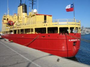 Rompehielos “Viel” cumplió su segunda misión antártica