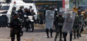 Adolescente muere durante protesta estudiantil en Venezuela