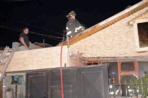 Principio de incendio movilizó a Bomberos en Puerto Natales