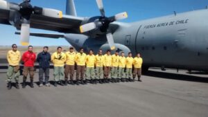 Nuevo viaje de brigadistas para apoyar combate de incendios en el centro del país