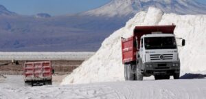 Socios canadienses de SQM advierten que toman “muy en serio” acusaciones de boletas irregulares