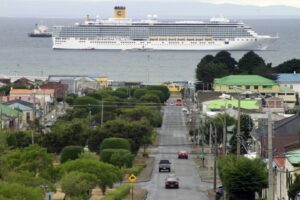 Crucero Costa Deliziosa trajo alrededor de 2.500 turistas a Punta Arenas