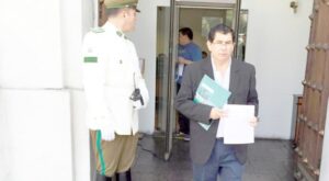 Trabajadores de ENAP llevaron  nuevamente reclamo a La Moneda por Ecocopter