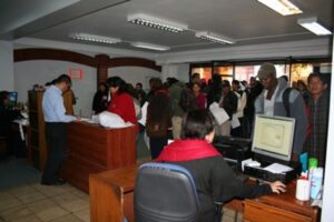 Gobierno crea visa que extiende a un año la residencia a extranjeros cesantes