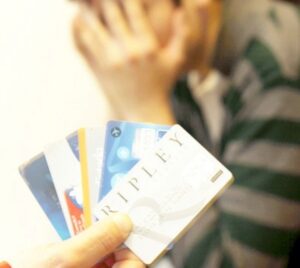 Nueva denuncia por giros de dinero de cuentas bancarias