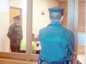Prófugo de la justicia formalizado por dejar grave a hombre de 79 años