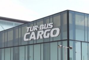 Detenido por intentar robar en oficinas de Tur Bus Cargo
